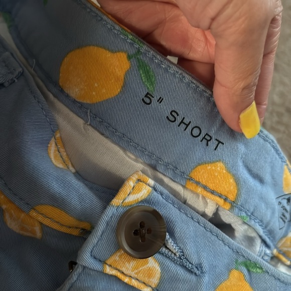 St. John's Bay Lemon Bermuda Shorts 5” size 12 - Picture 7 of 7
